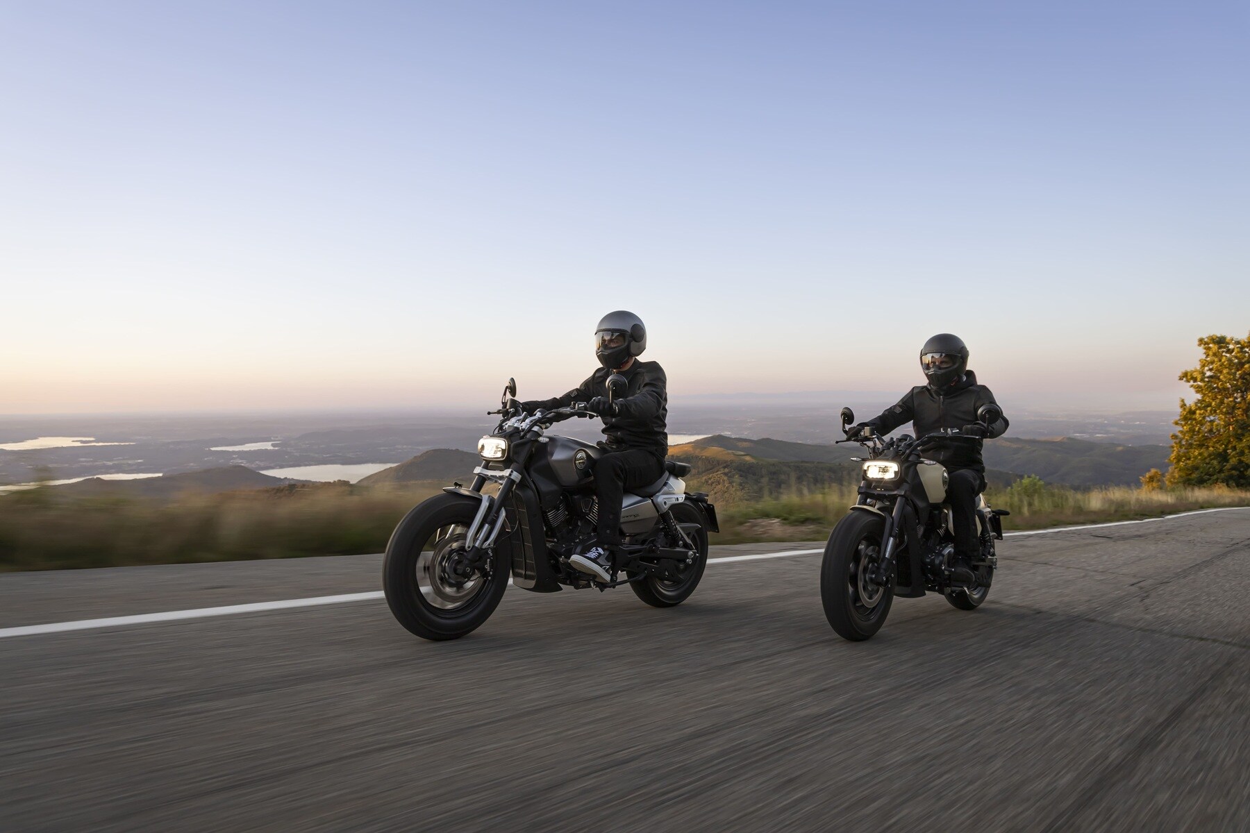 Leoncino-Bobber-400---dinamica