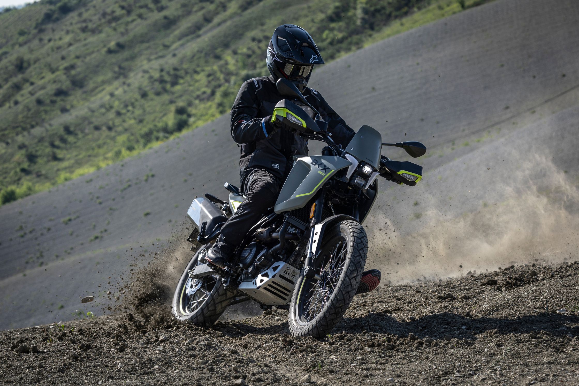 BKX300_IN_ACTION BENELLI_BKX300_IN_ACTION